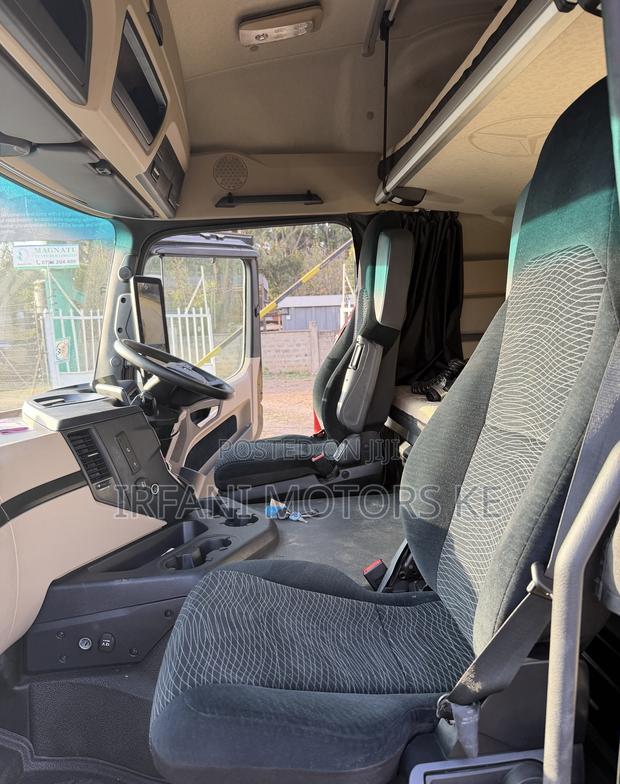 2019 Mercedes Benz Actros 2546 - thumbnail 14