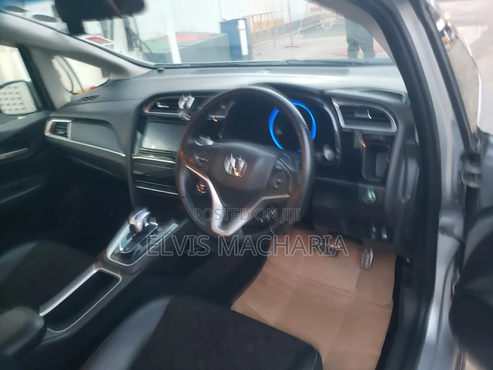 Honda Fit Shuttle 2016 Silver