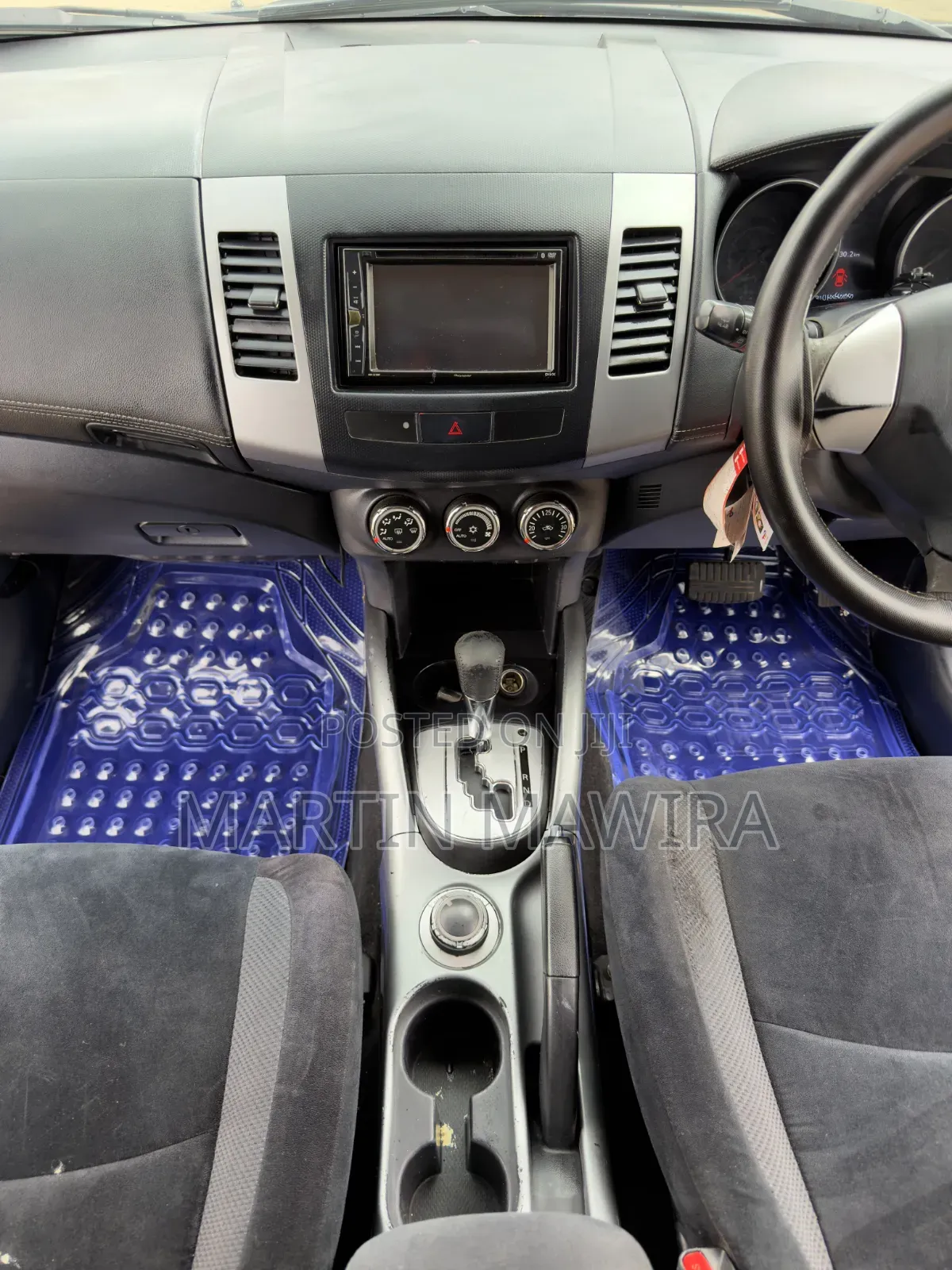 Mitsubishi Outlander 2010 Gray