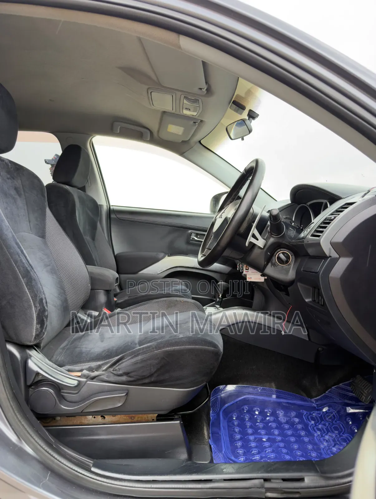 Mitsubishi Outlander 2010 Gray