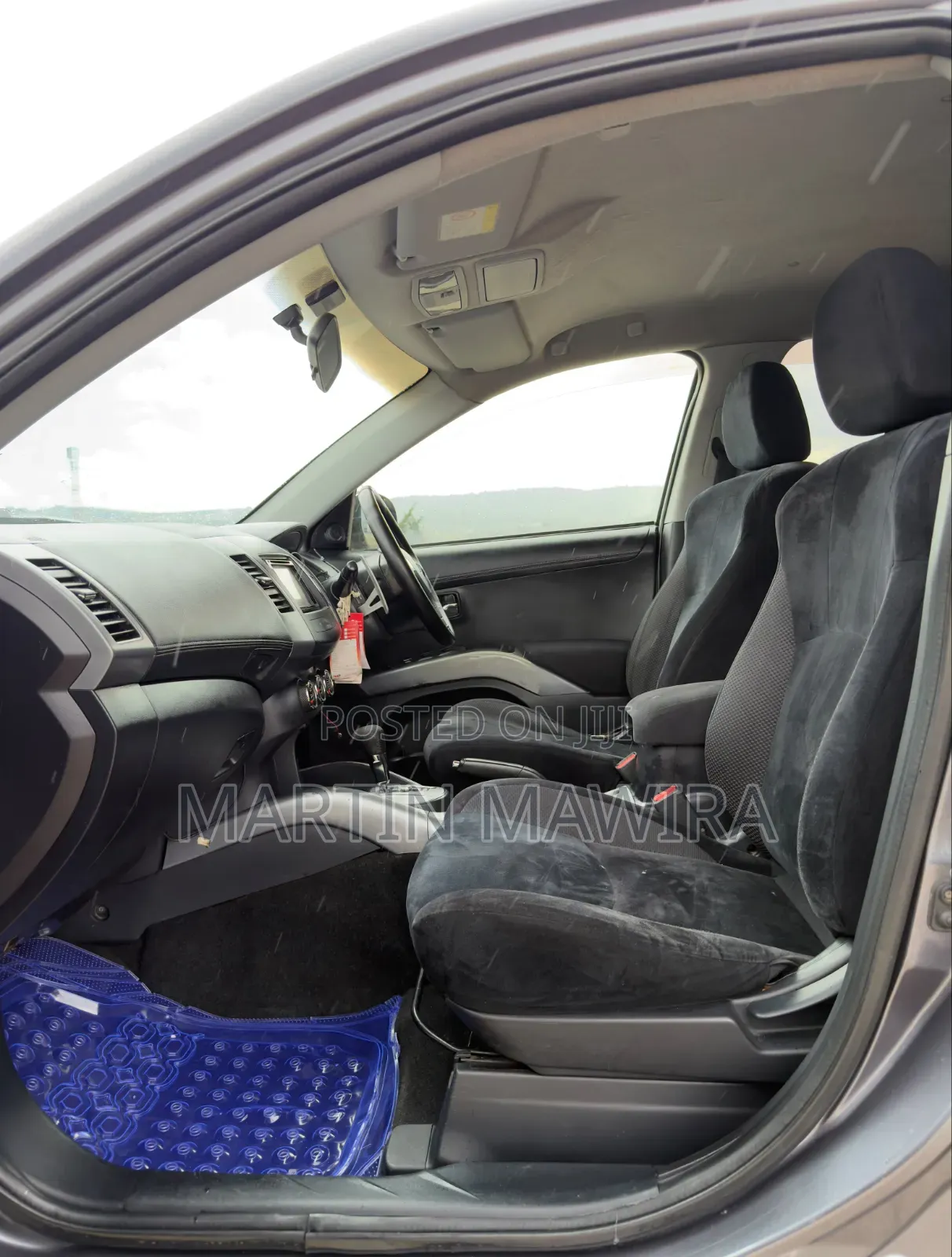 Mitsubishi Outlander 2010 Gray
