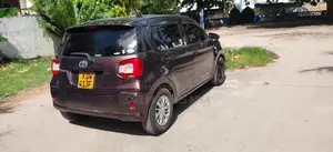 Toyota Passo 2018 Maroon