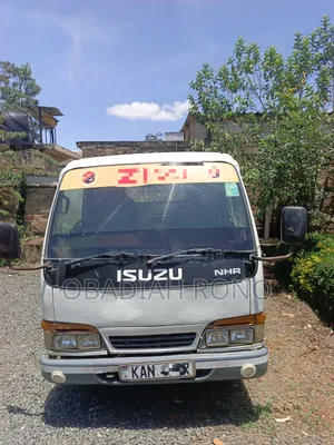 Isuzu NHR.
