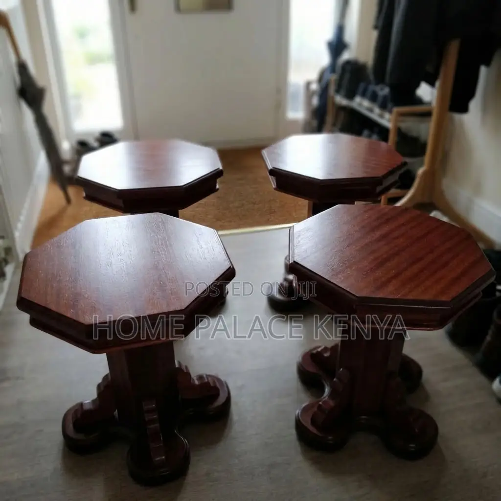 Coffee Table; Mahogany Coffee Table With Four Matching Stool