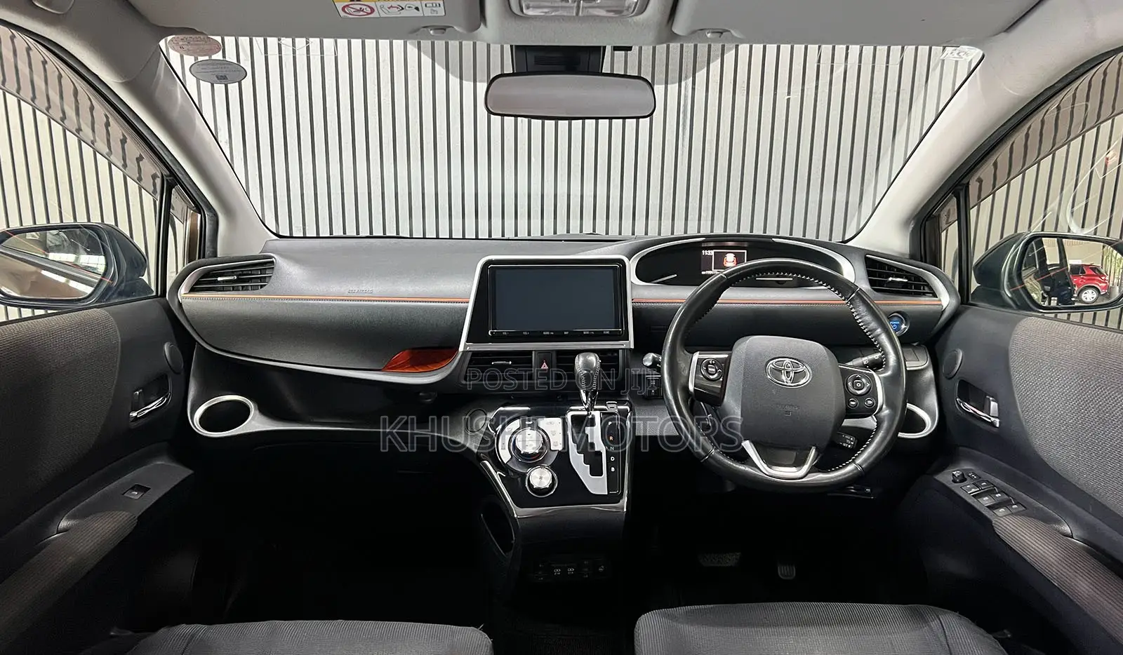 Toyota Sienta 2019 Brown