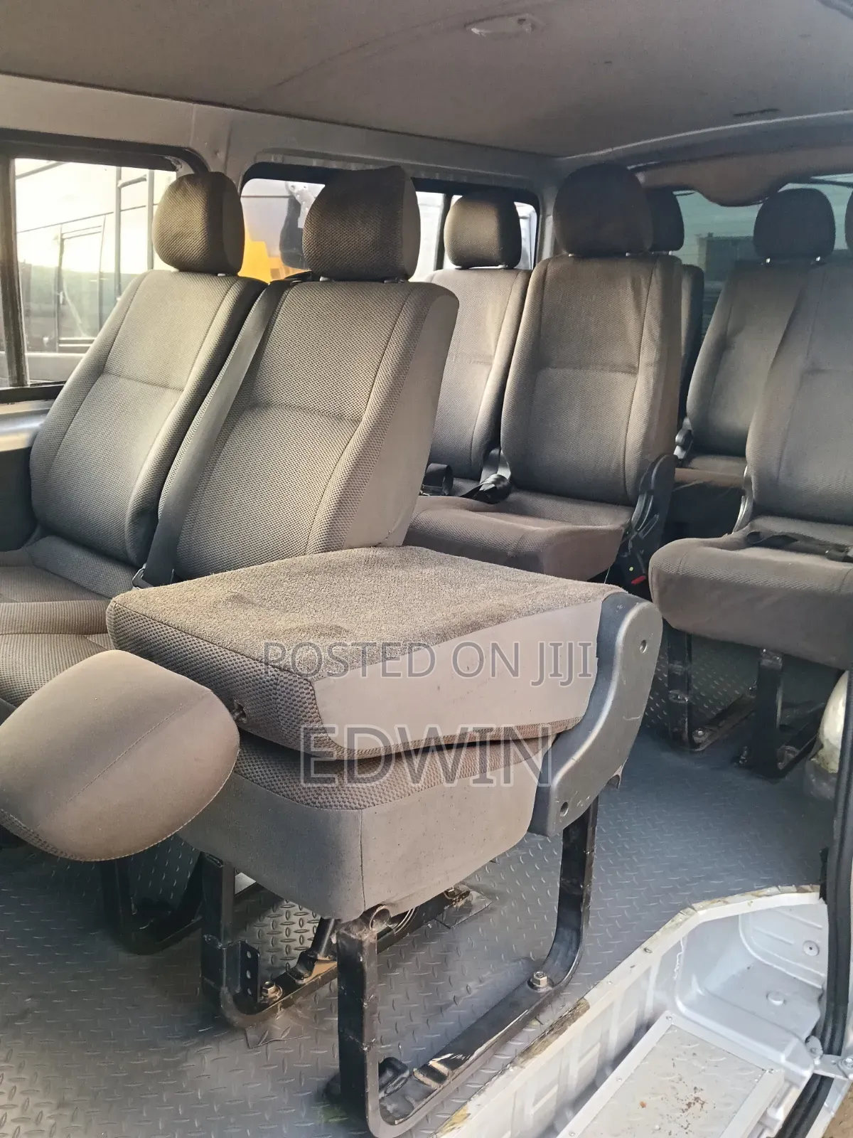 Toyota HiAce 2011 Silver
