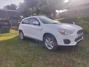 Mitsubishi RVR 2013 White