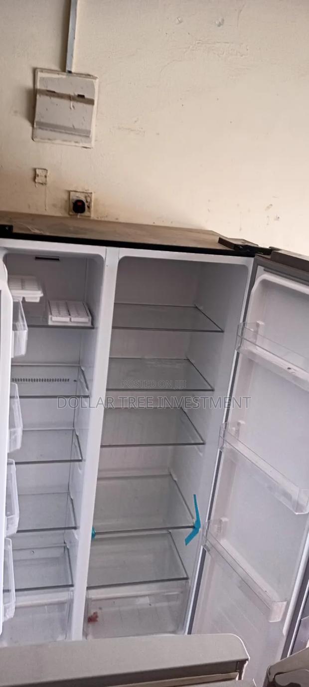 Refrigerator - thumbnail 2