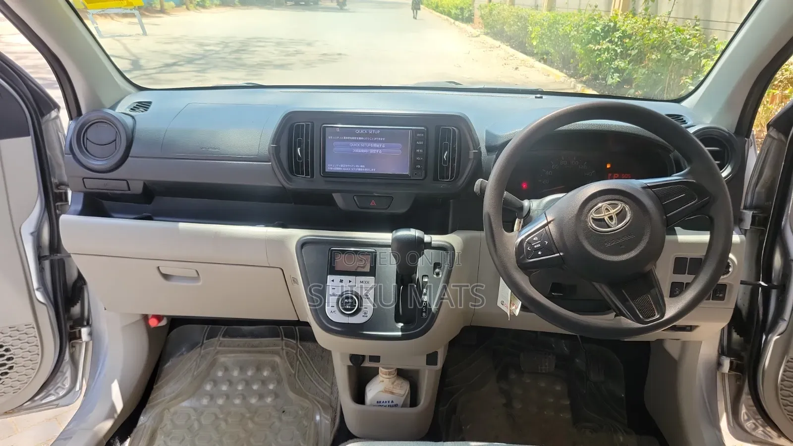 Toyota Passo 2016 Silver