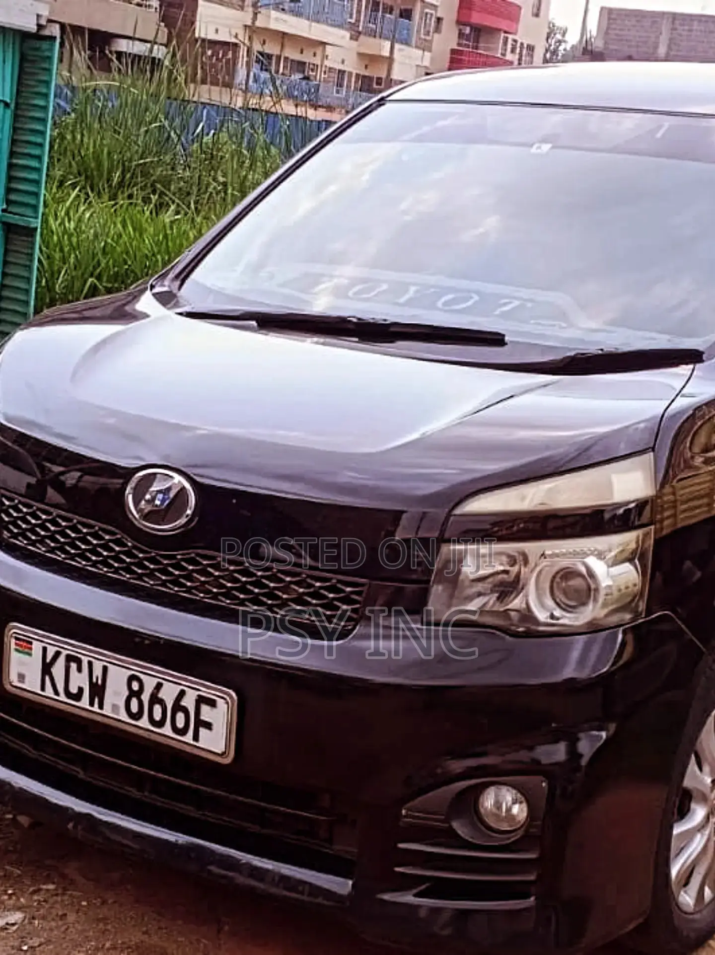 Toyota Voxy V 2WD 8-Seater 2011 Black