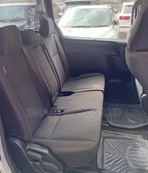 Toyota Noah 2015 Pearl