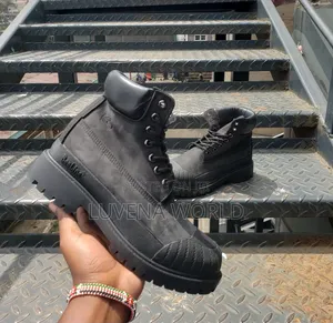 Plain Beeline Boots