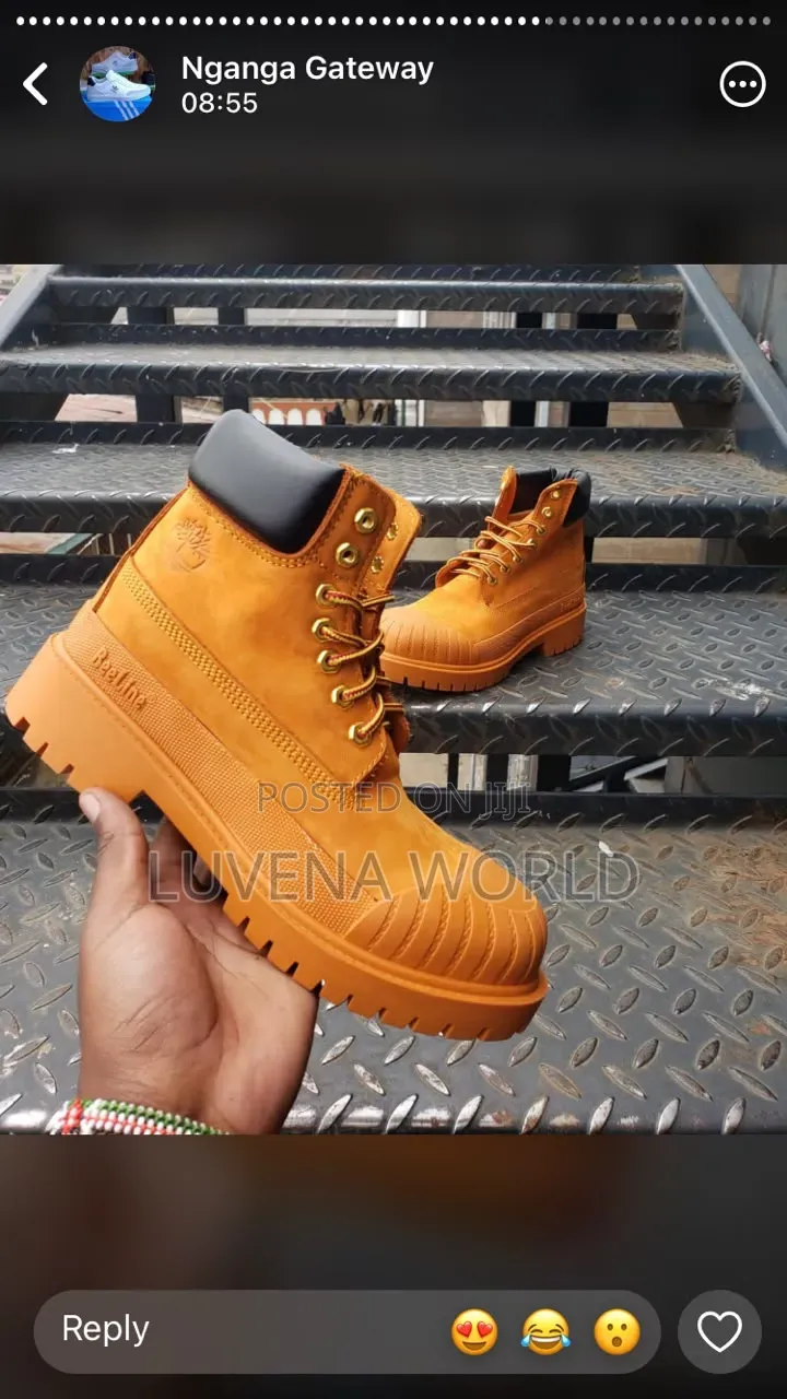 Plain Beeline Boots