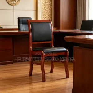 Office Chair : Classic Wooden Visitor or Conference Chair