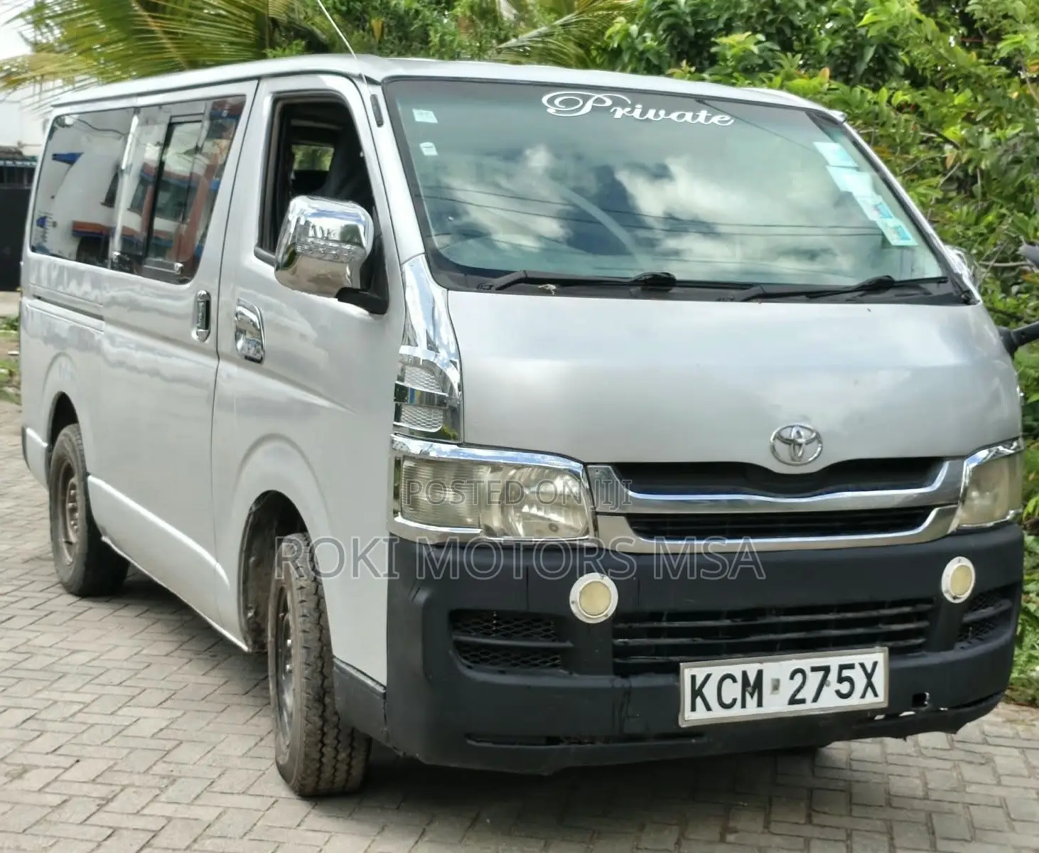Toyota HiAce 2013 Silver