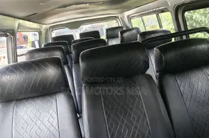 Toyota HiAce 2013 Silver