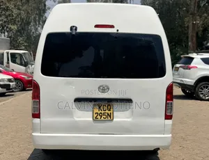 Toyota HiAce 2012 White
