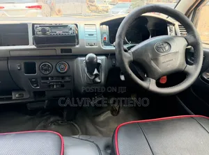 Toyota HiAce 2012 White
