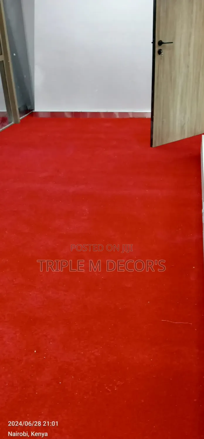 Elegant 8mm Red USA Wall to Wall Carpet for Office Decor