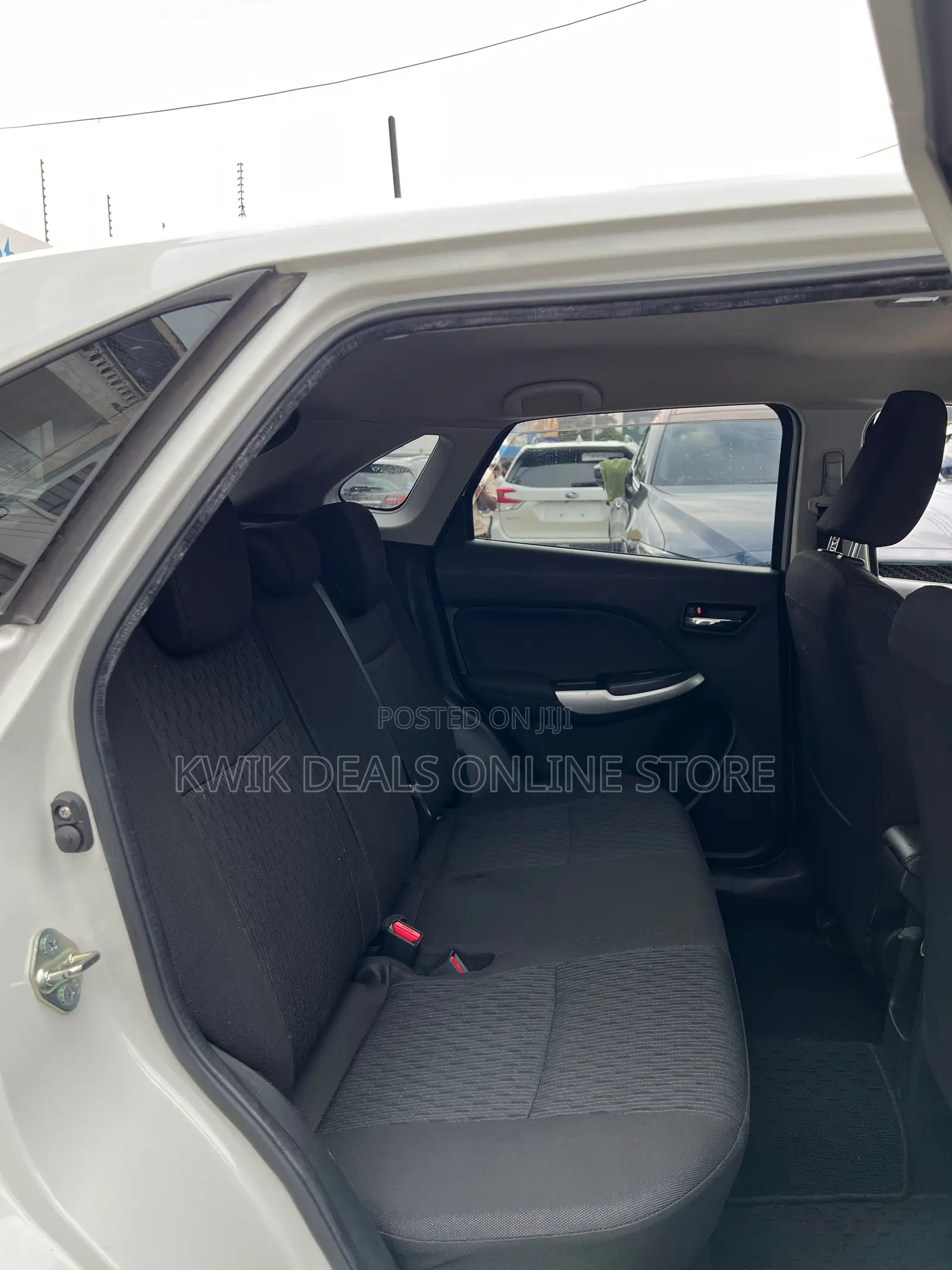 Suzuki Baleno 2019 White
