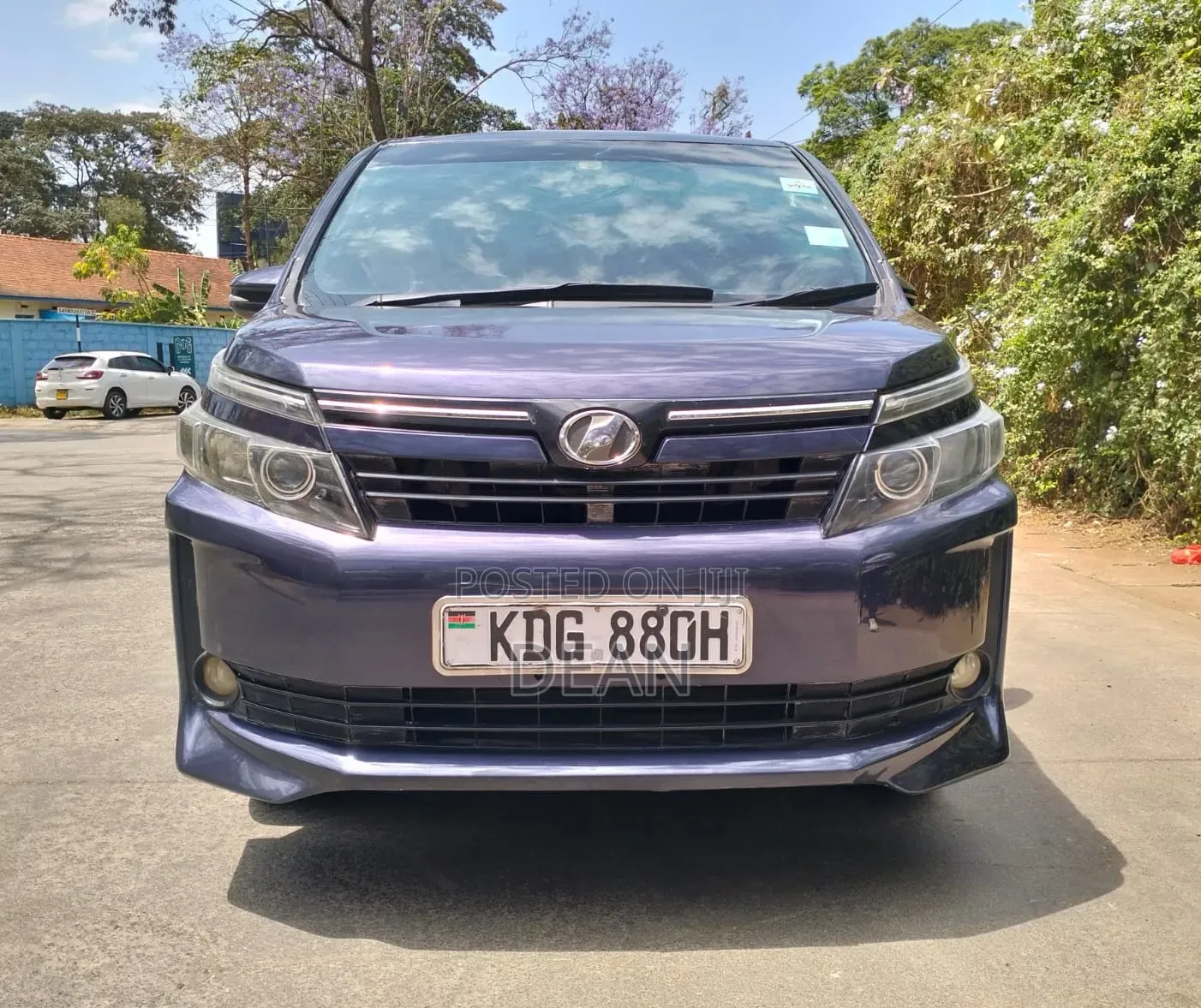 Toyota Voxy 2015 Burgundy