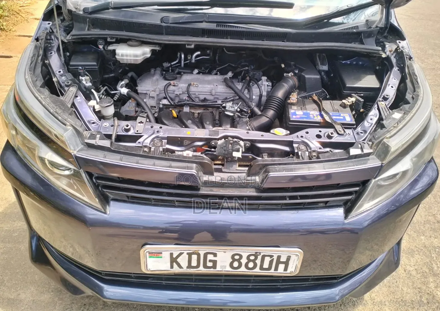Toyota Voxy 2015 Burgundy