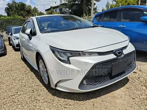 Toyota Corolla 2020 White