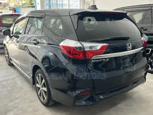 Honda Fit Shuttle 2019 Black