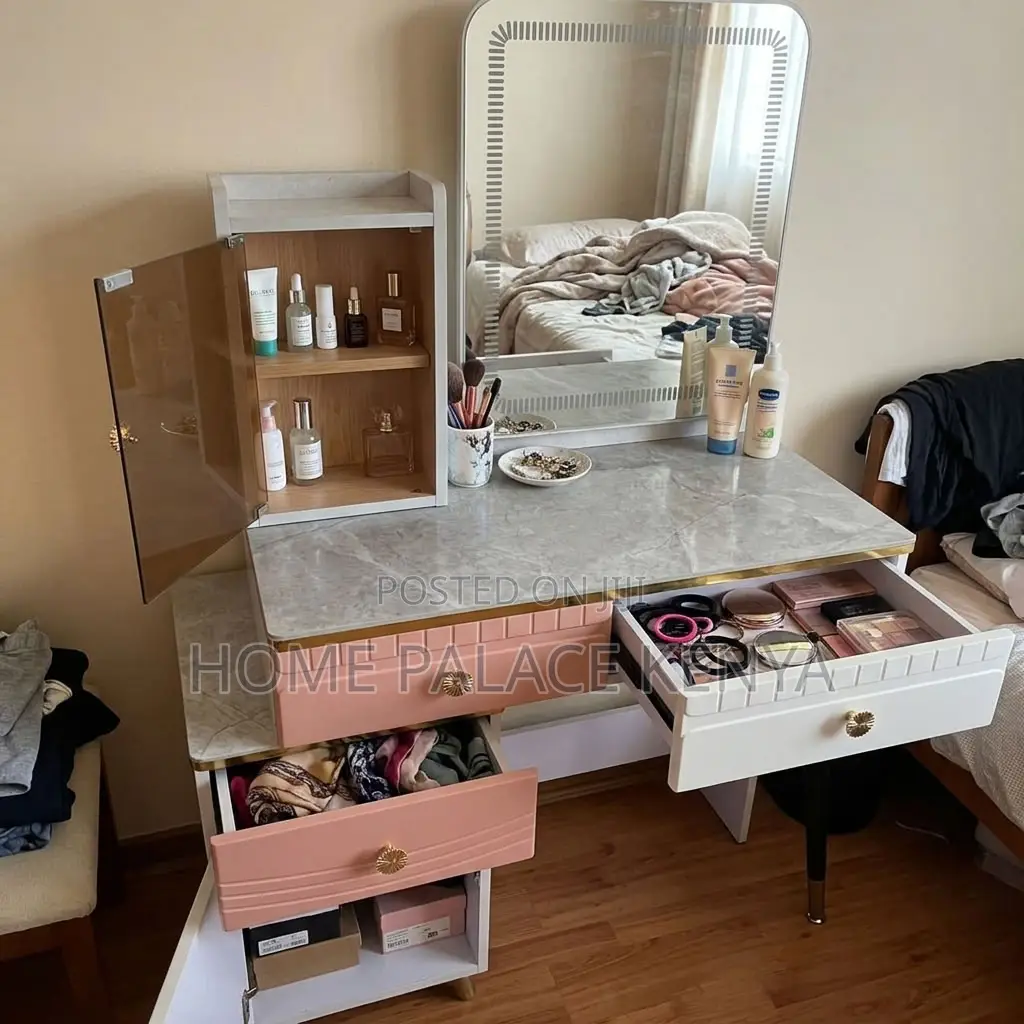 Vanity Set; LED Square Mirrored Vanity Set