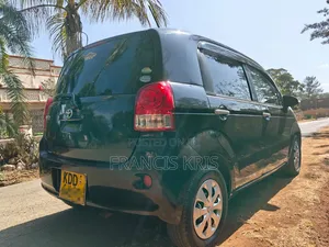 Toyota Porte 2013 Black