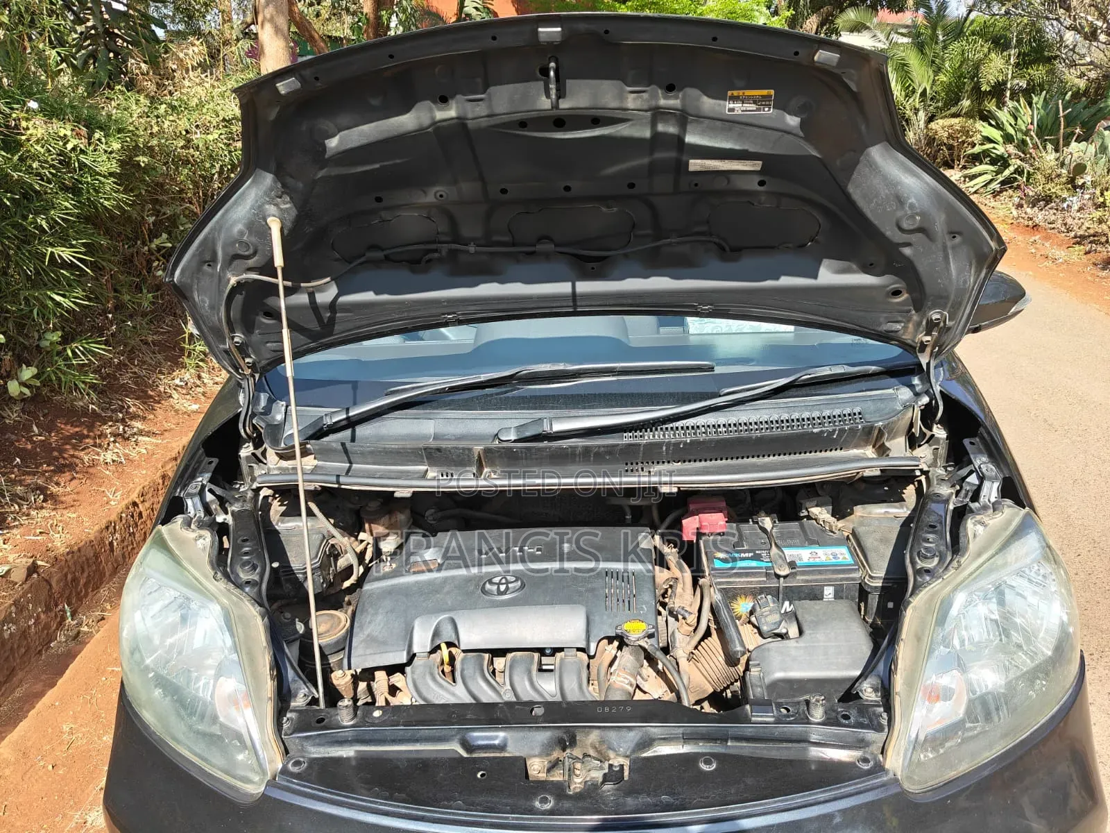 Toyota Porte 2013 Black