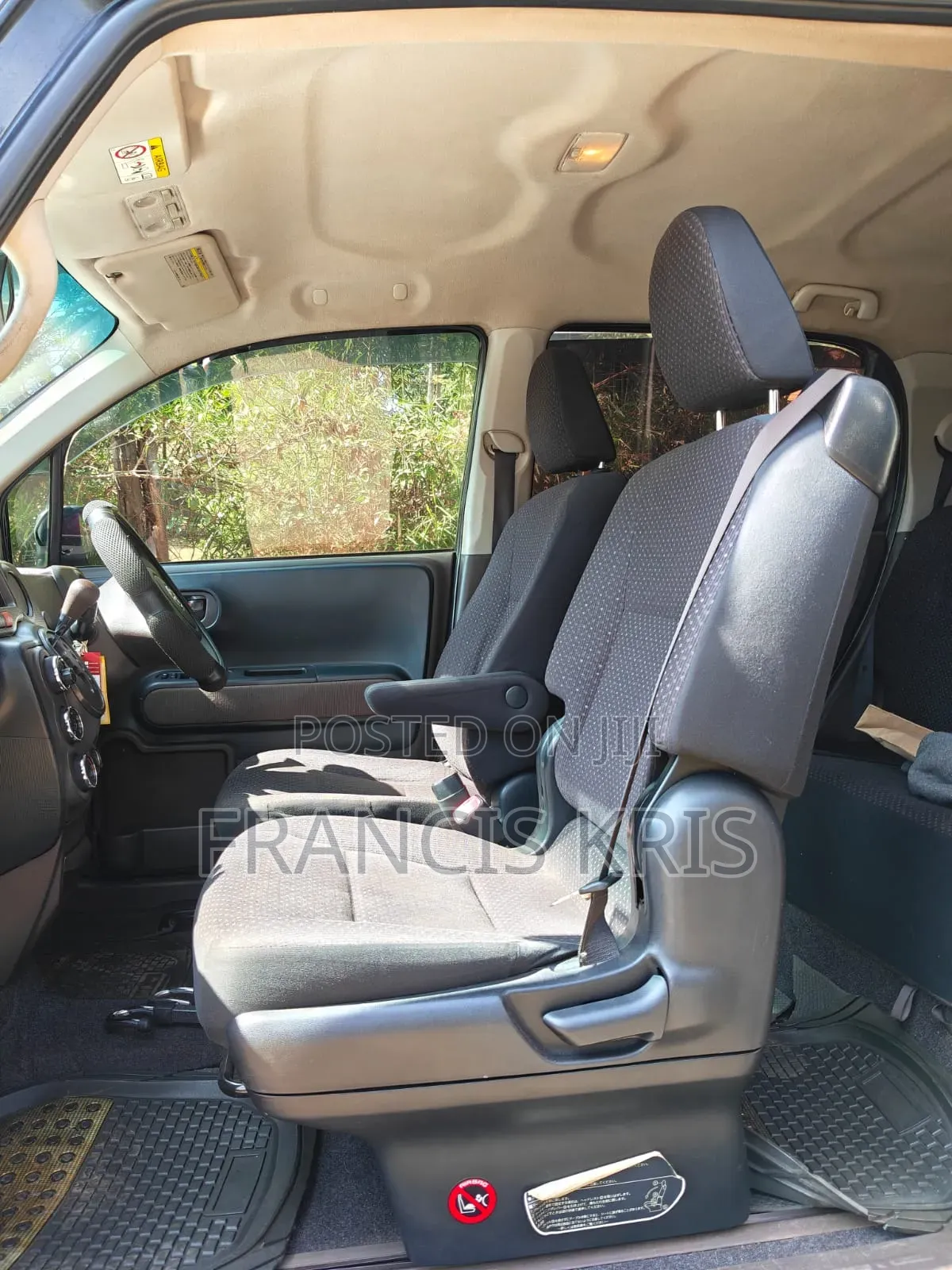 Toyota Porte 2013 Black
