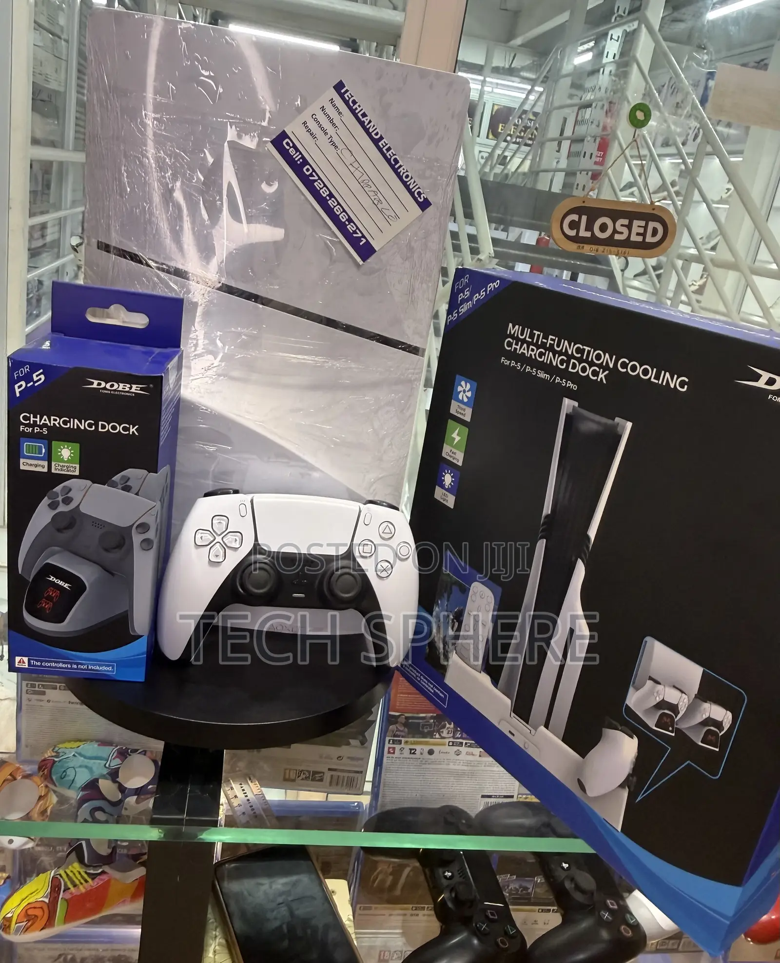 Pre Owned PS5 Slim Disc + Multi Functional Cooling and Charging Dock