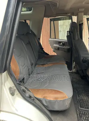 Land Rover Discovery 2001 White