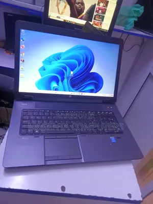 Laptop HP ZBook 17 G2 2GB Intel Core i5 HDD 320GB