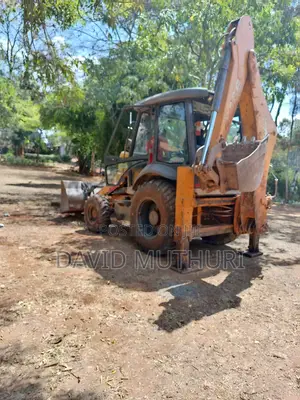 CASE 770 EX-SS Backhoe Loader 2019 - Clean