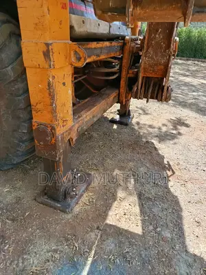 CASE 770 EX-SS Backhoe Loader 2019 - Clean