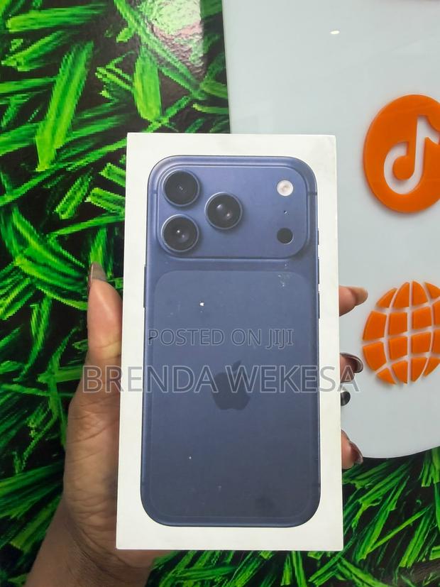 New Apple iPhone 18 Pro Max 256 GB Blue - thumbnail 4