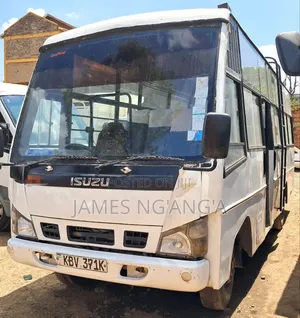 Isuzu NQR 2013 White