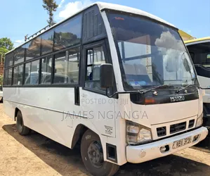 Isuzu NQR 2013 White