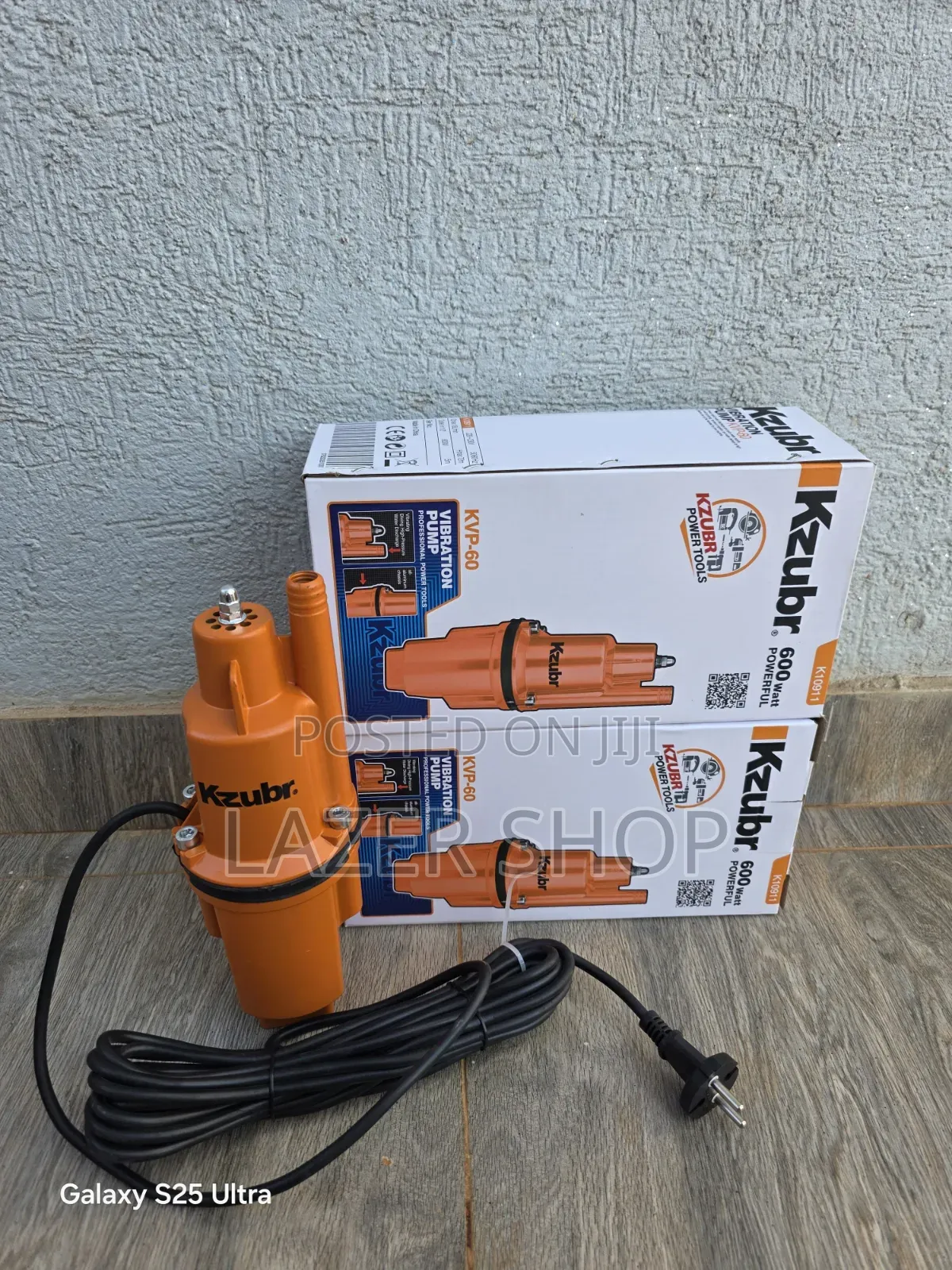 0.25 kW (0.33 HP) Sub-Surface Vibration Water Pump