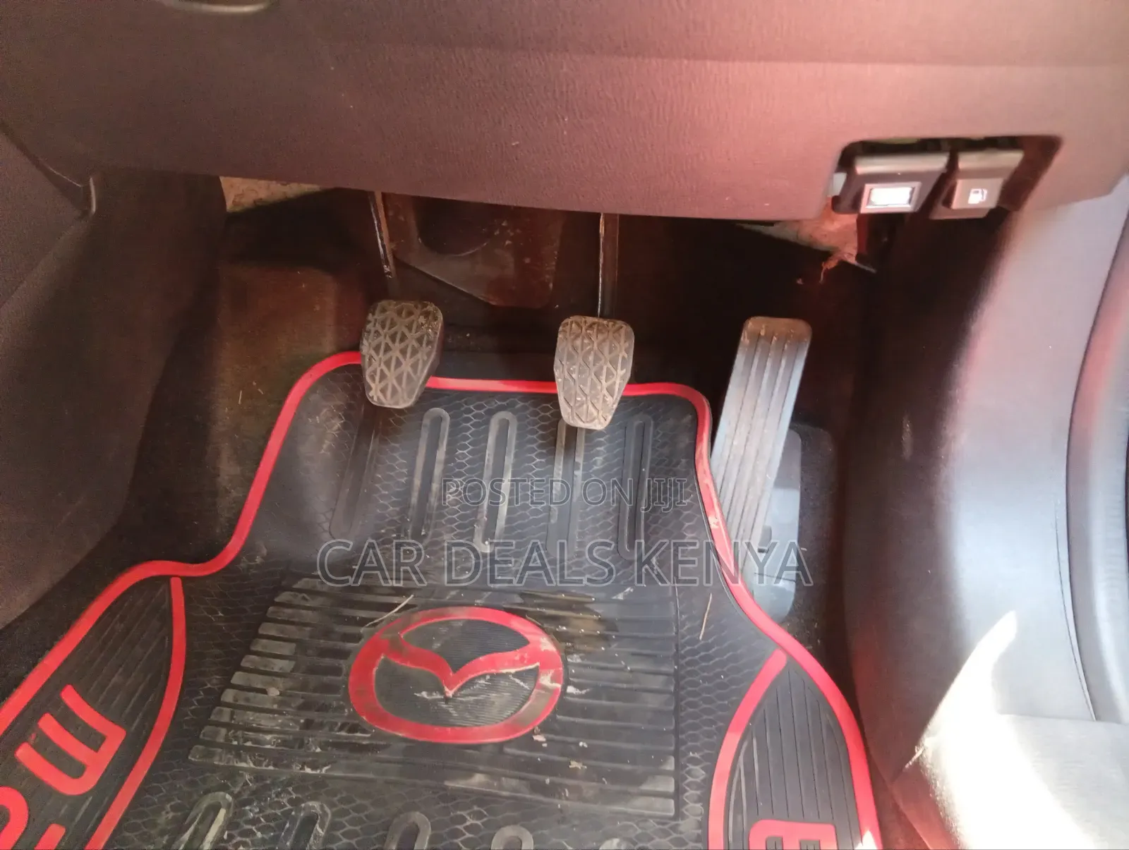 Mazda Demio 2018 Red