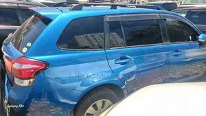 Toyota Corolla Fielder 2017 Blue