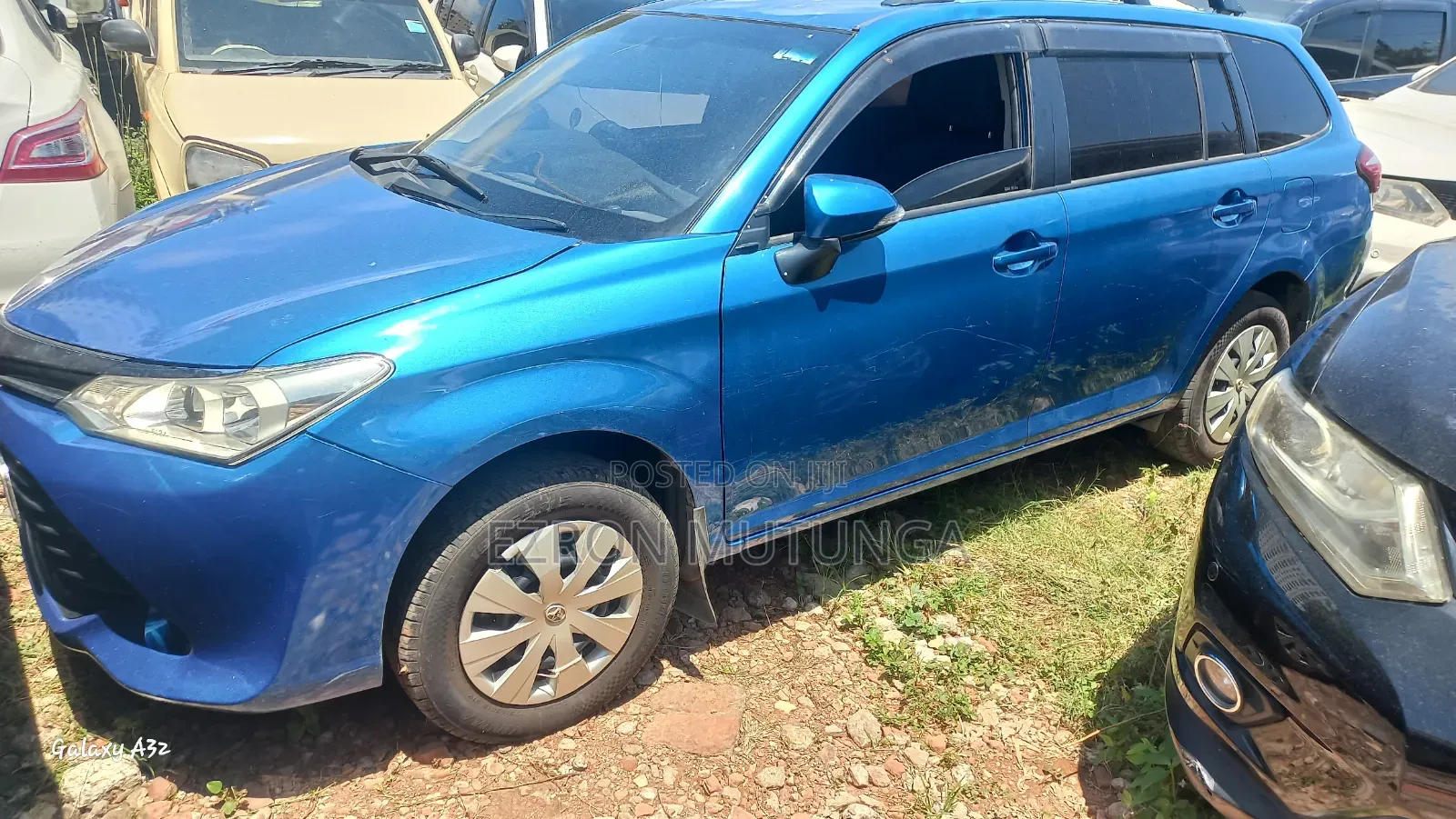 Toyota Corolla Fielder 2017 Blue