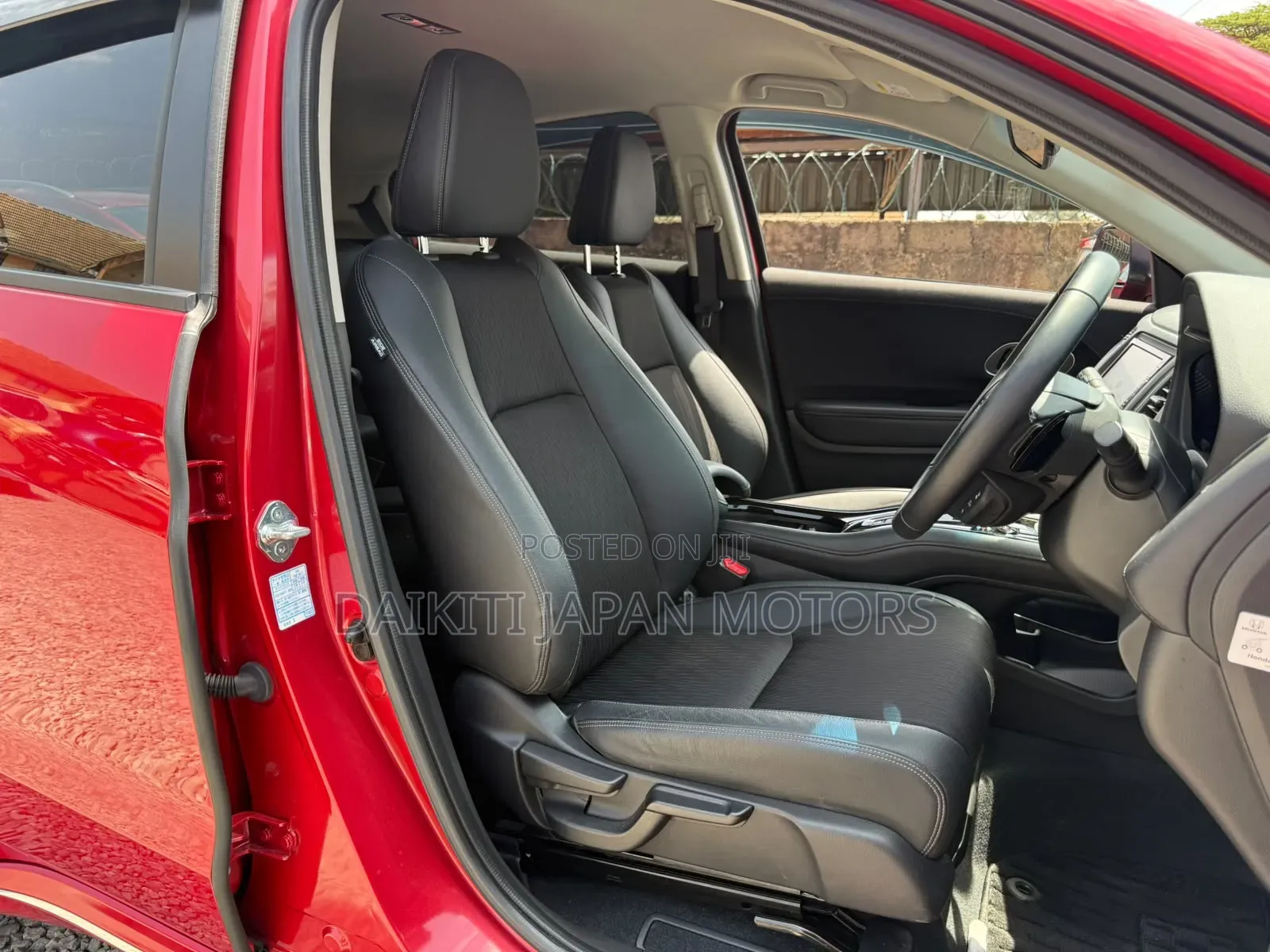 Honda Vezel 2020 Red
