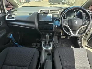 Honda Fit EX 2019 Pearl