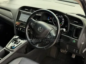 Honda Shuttle 2019 Gray