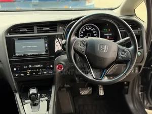 Honda Shuttle 2019 Gray