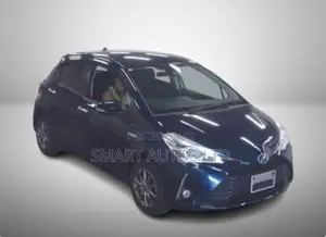 Toyota Vitz 1.5 FWD Hybrid 5dr 2019 Blue