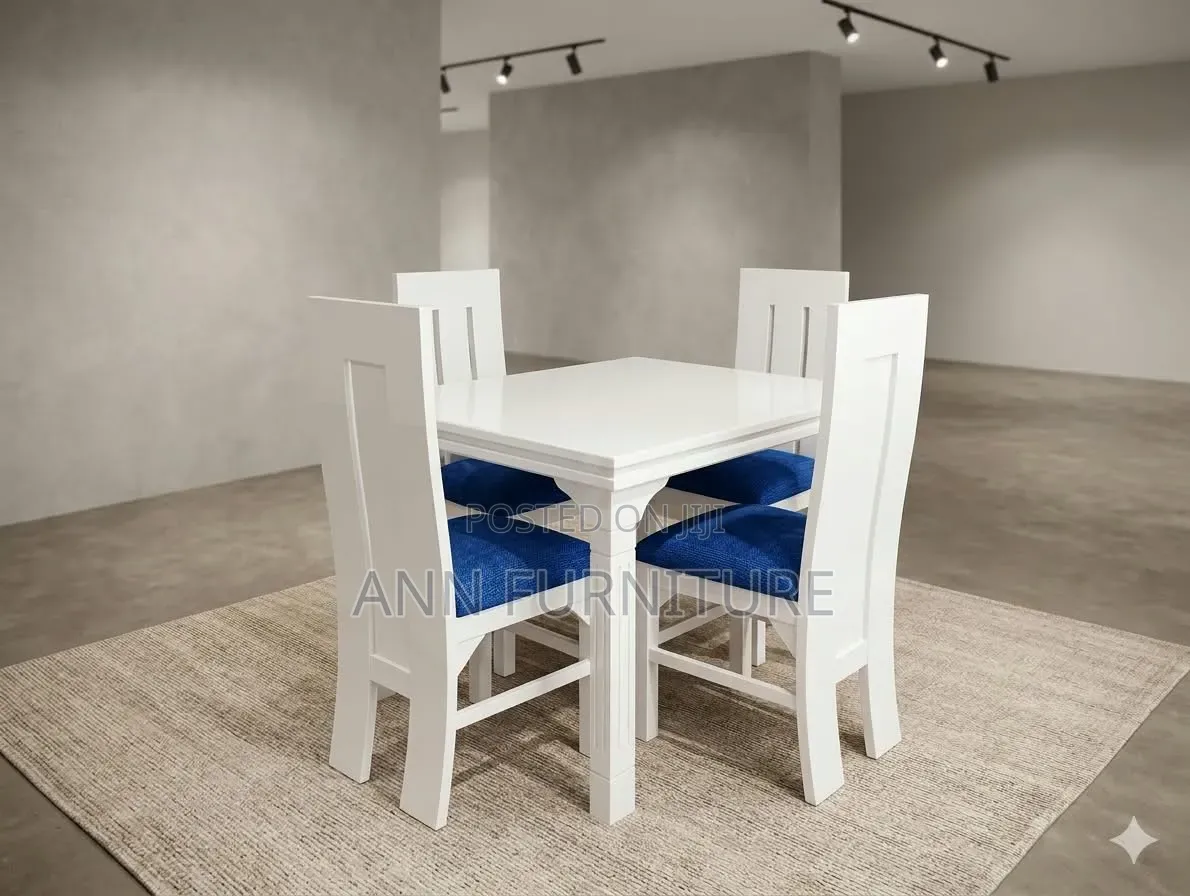 Dinning Table 4seater Bleu Color
